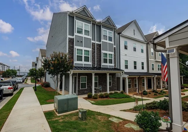 Photo 3 of Townhouse for sale at 2113 Wesson Ct, Kennesaw, GA 30144 | MLS# 7831271 | Listing updated on 2026-09-14