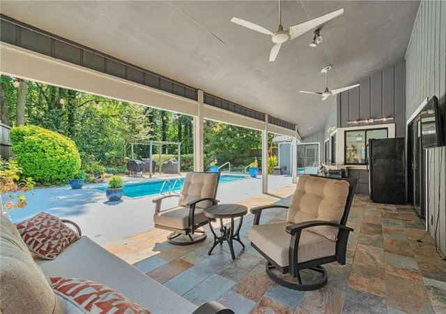 Photo 4 of Single family home for sale at 3086 Qualridge Ct, Marietta, GA 30068 | MLS# 7829676 | Listing updated on 2026-09-08