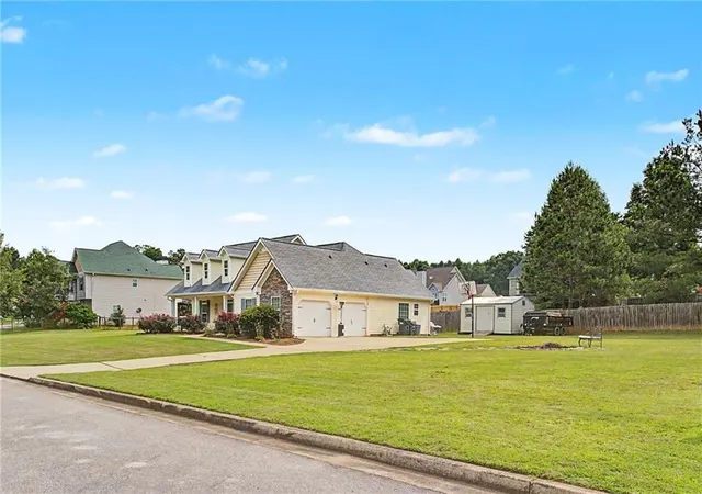 Photo 2 of Single family home for sale at 169 Carter Crk Pl, Temple, GA 30179 | MLS# 7792090 | Listing updated on 2026-09-14