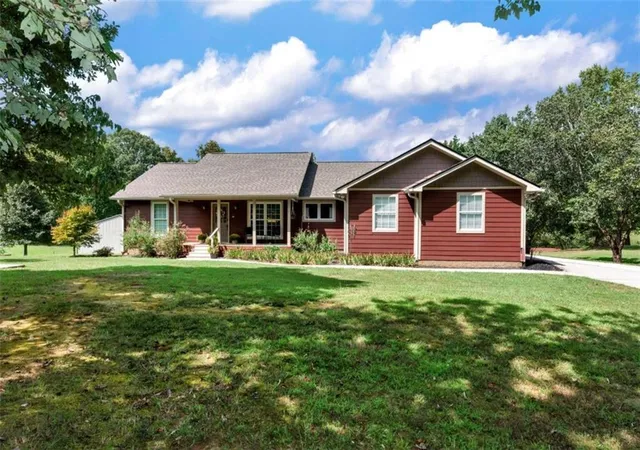 Photo 1 of Single family home for sale at 739 Rockford Crk Rd, Clarkesville, GA 30523 | MLS# 7836229 | Listing updated on 2026-09-16