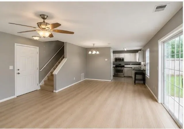 Photo 3 of Single family home for sale at 170 Windcroft Ct NW, Acworth, GA 30101 | MLS# 7818482 | Listing updated on 2026-10-18
