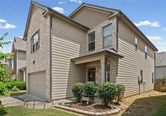 Photo 4 of Sale Pending at 11852 Lovejoy Xing Blvd, Lovejoy, GA 30228 | MLS# 7847274 | Listing updated on 2026-10-12