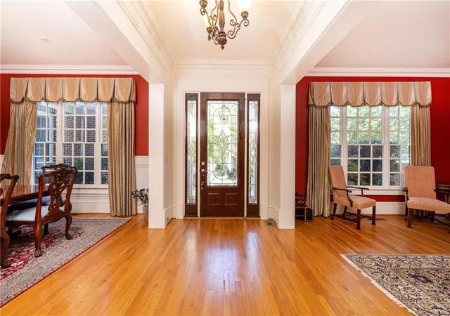 Photo 3 of Single family home for sale at 835 Glengate Pl, Sandy Springs, GA 30328 | MLS# 7853365 | Listing updated on 2026-10-30
