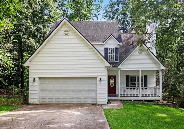 Photo 1 of Single family home for sale at 4005 Fraser Cir, Gainesville, GA 30506 | MLS# 7832512 | Listing updated on 2026-09-13
