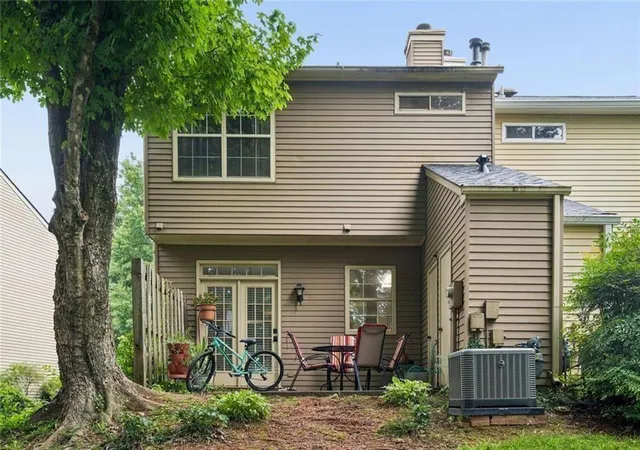 Photo 2 of Townhouse for sale at 1201 Morningside Park Dr, Johns Creek, GA 30022 | MLS# 7787701 | Listing updated on 2026-09-02