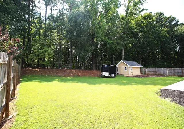 Photo 4 of Sale Pending at 3458 English Oaks Dr NW, Kennesaw, GA 30144 | MLS# 7831991 | Listing updated on 2026-10-05