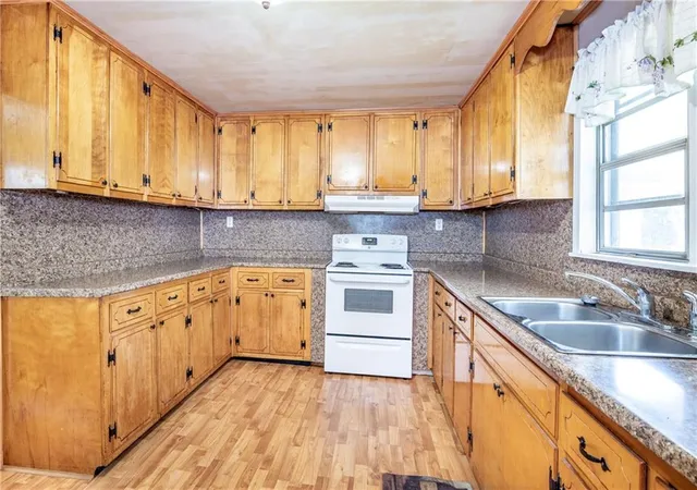 Photo 4 of Single family home for sale at 65 Lucille Ave, Ellijay, GA 30540 | MLS# 7844325 | Listing updated on 2026-09-25