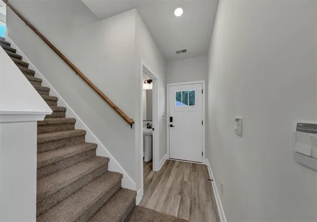 Photo 1 of Single family home for sale at 146 Chaucer Ln, Carrollton, GA 30117 | MLS# 7859494 | Listing updated on 2026-10-27