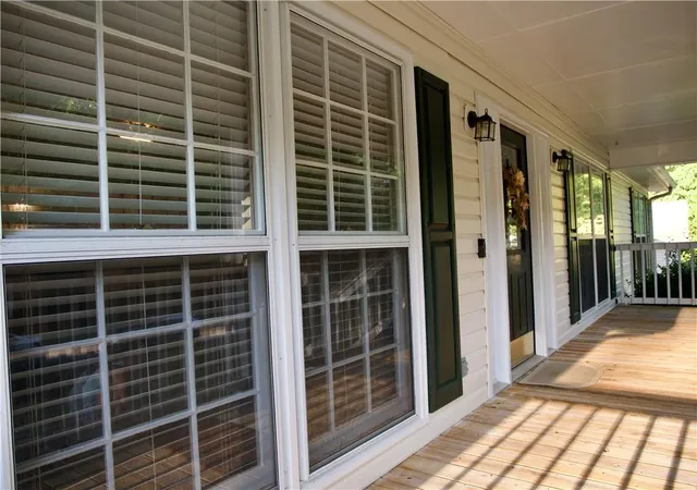 Photo 4 of Sale Pending at 4277 Green Valley Dr, Gainesville, GA 30506 | MLS# 7827324 | Listing updated on 2026-10-11