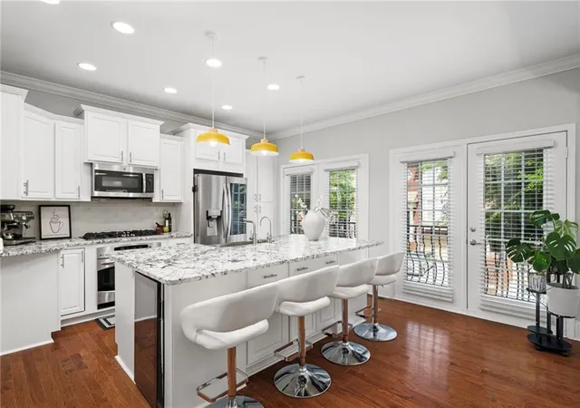 Photo 3 of Townhouse for sale at 2872 Overlook Way, Atlanta, GA 30324 | MLS# 7829667 | Listing updated on 2026-09-04