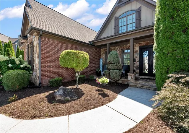 Photo 3 of Single family home for sale at 2559 Sagebrush Trl, Buford, GA 30519 | MLS# 7828571 | Listing updated on 2026-09-14