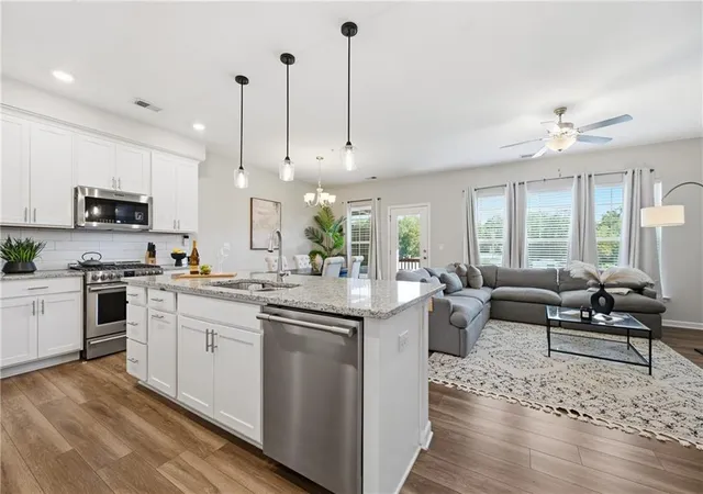 Photo 3 of Townhouse for sale at 226 Senna St, Marietta, GA 30064 | MLS# 7851278 | Listing updated on 2026-10-21