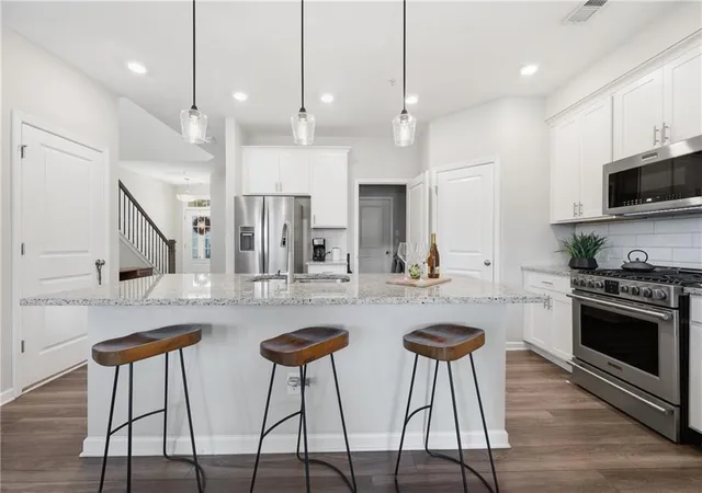 Photo 4 of Townhouse for sale at 226 Senna St, Marietta, GA 30064 | MLS# 7851278 | Listing updated on 2026-10-21
