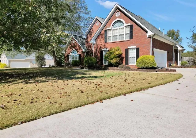 Photo 2 of Single family home for sale at 1307 Regatta Way, Mcdonough, GA 30252 | MLS# 7830506 | Listing updated on 2026-09-02