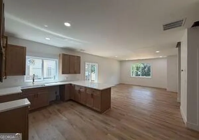 Photo 3 of Single family home for sale at 523 Chappell Rd Nw, Atlanta, GA 30318 | MLS# 7833050 | Listing updated on 2026-09-05