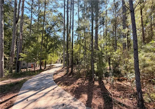 Photo 4 of Single family home for sale at 2601 Gees Ml Rd NE, Conyers, GA 30013 | MLS# 7835155 | Listing updated on 2026-09-16