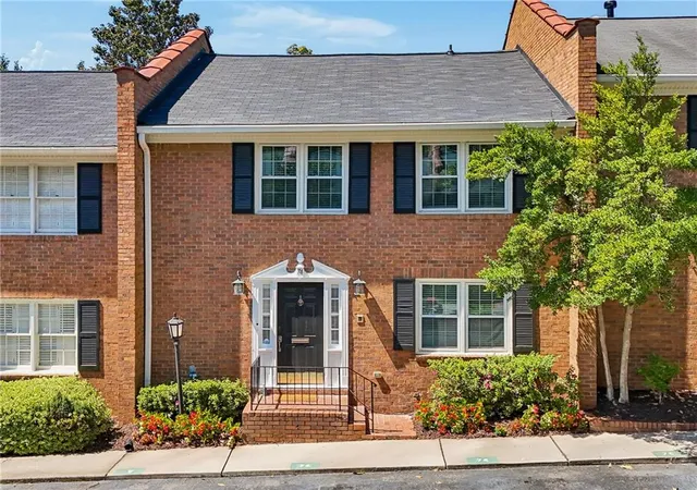 Photo 1 of Townhouse for sale at 4620 Wieuca Rd Ne #74, Atlanta, GA 30342 | MLS# 7835539 | Listing updated on 2026-09-27