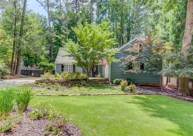 Sale Pending at 420 Taberwood Way, Roswell, GA 30076 | MLS# 7780922 | Listing updated on 2026-09-05