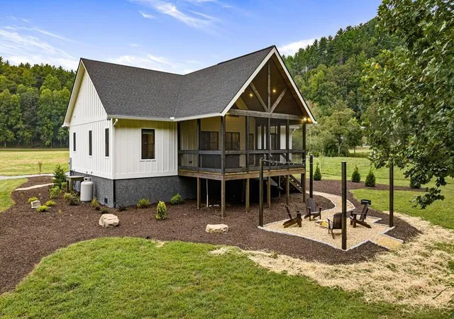 Photo 1 of Single family home for sale at 235 W Conasauga Crk, Ellijay, GA 30540 | MLS# 7831623 | Listing updated on 2026-09-03