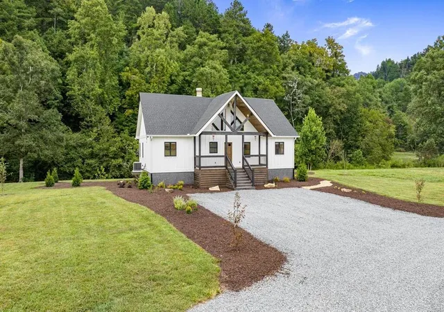 Photo 24 of Single family home for sale at 235 W Conasauga Crk, Ellijay, GA 30540 | MLS# 7831623 | Listing updated on 2026-09-03