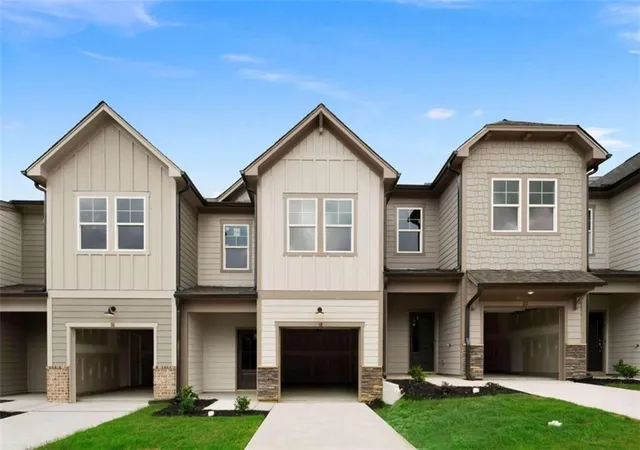 Photo 1 of Townhouse for sale at 18 Magnolia Blvd, Cedartown, GA 30125 | MLS# 7837522 | Listing updated on 2026-09-15