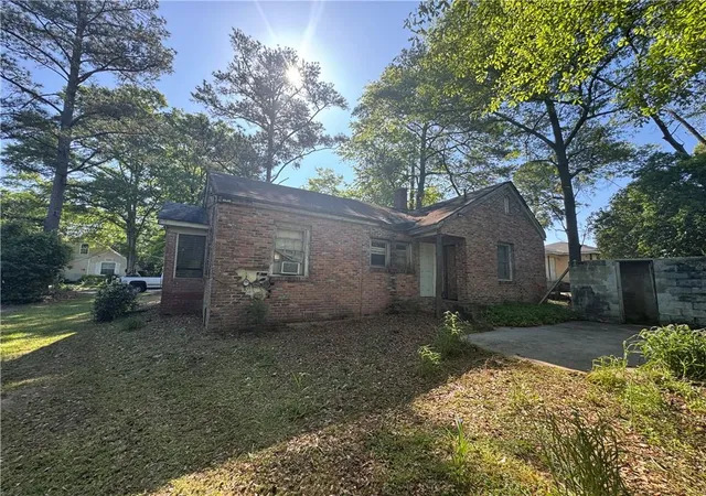 Photo 1 of Single family home for sale at 1727 Eveline Ave, Macon, GA 31204 | MLS# 7829196 | Listing updated on 2026-09-02