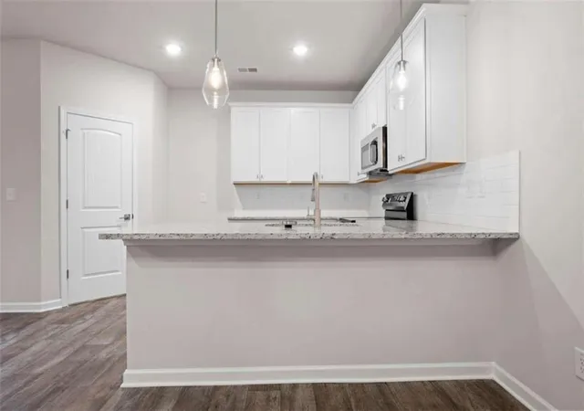 Photo 4 of Townhouse for sale at 3668 Pkwy James Dr, Snellville, GA 30039 | MLS# 7836626 | Listing updated on 2026-09-20
