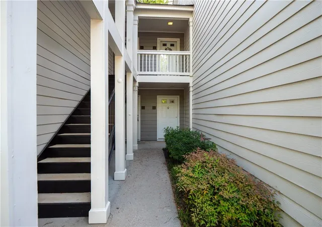 Photo 2 of Condo for sale at 43 Arbor End Se, Smyrna, GA 30080 | MLS# 7828896 | Listing updated on 2026-09-02