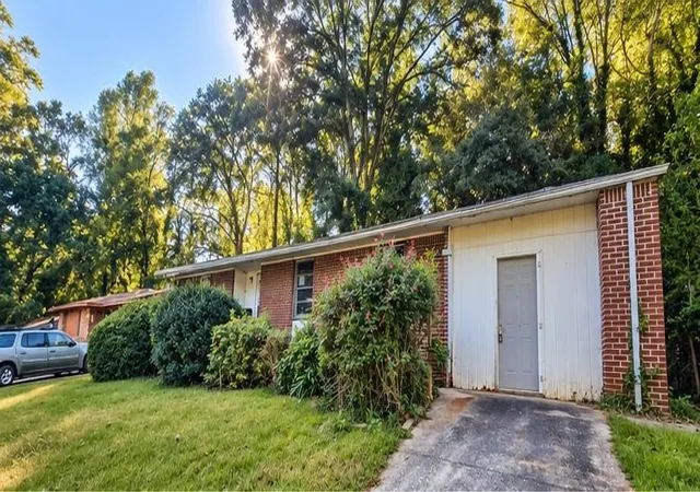 Photo 1 of Single family home for sale at 1961 W Starmount Way, Decatur, GA 30032 | MLS# 7860555 | Listing updated on 2026-10-29