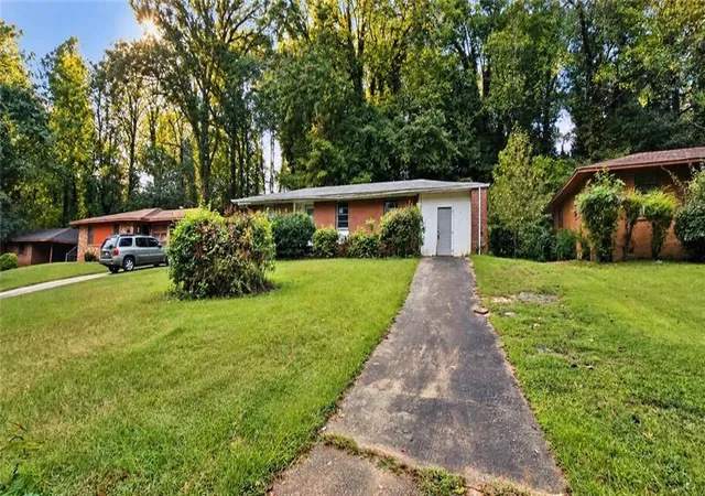 Photo 2 of Single family home for sale at 1961 W Starmount Way, Decatur, GA 30032 | MLS# 7860555 | Listing updated on 2026-10-29