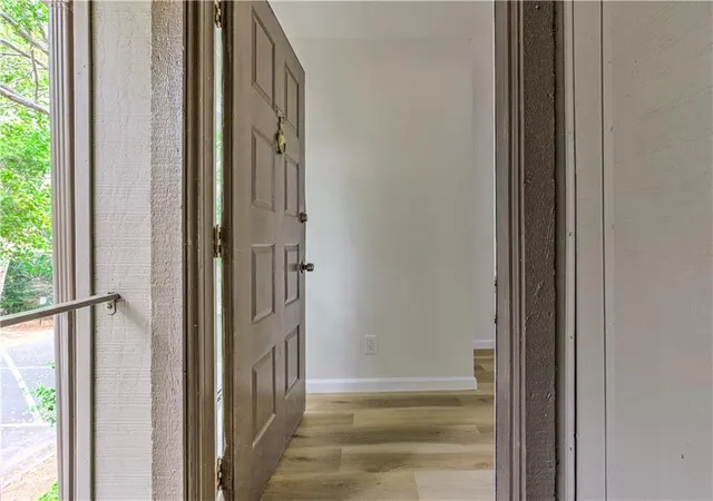 Photo 3 of Condo for sale at 107 Cedar Ct SE, Marietta, GA 30067 | MLS# 7842617 | Listing updated on 2026-09-26