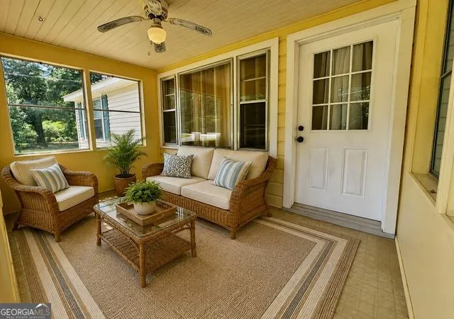 Photo 3 of Sale Pending at 122 Cabin Crk Rd, Commerce, GA 30529 | MLS# 7833578 | Listing updated on 2026-09-15