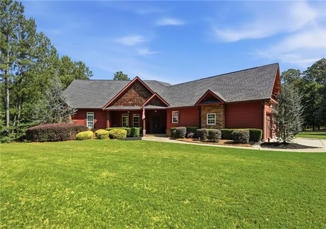 Photo 2 of Single family home for sale at 571 Mulberry Rd, Winder, GA 30680 | MLS# 7835513 | Listing updated on 2026-09-13