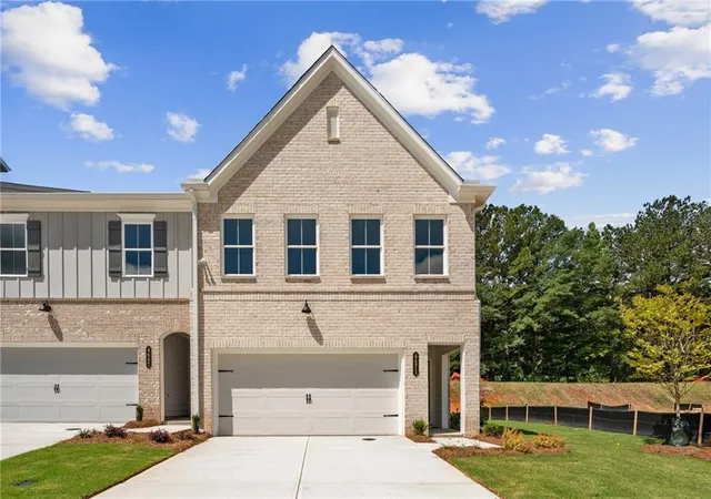 Photo 2 of Townhouse for sale at 4671 Larkfield Way #18, Powder Springs, GA 30127 | MLS# 7758341 | Listing updated on 2026-09-19