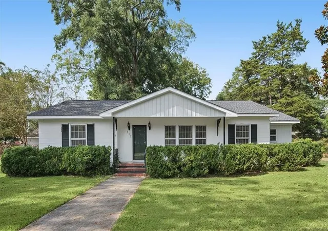 Photo 1 of Sale Pending at 117 Chestnut St, Cedartown, GA 30125 | MLS# 7839343 | Listing updated on 2026-09-20
