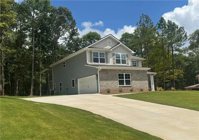 Photo 1 of Single family home for sale at 181 Blackberry Ct, Pendergrass, GA 30567 | MLS# 7840068 | Listing updated on 2026-10-04