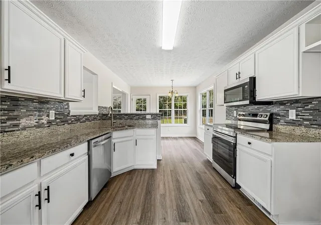 Photo 1 of Single family home for sale at 1709 Wyntercreek Ln, Hoschton, GA 30548 | MLS# 7856490 | Listing updated on 2026-10-21