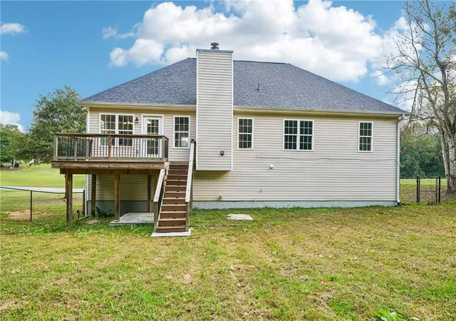 Photo 4 of Single family home for sale at 1709 Wyntercreek Ln, Hoschton, GA 30548 | MLS# 7856490 | Listing updated on 2026-10-21