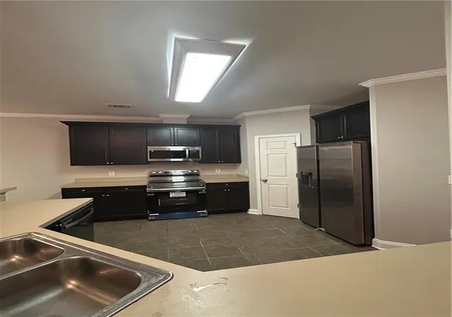 Photo 4 of Townhouse for sale at 4429 Dallis Ct, Stone Mountain, GA 30083 | MLS# 7842010 | Listing updated on 2026-09-28