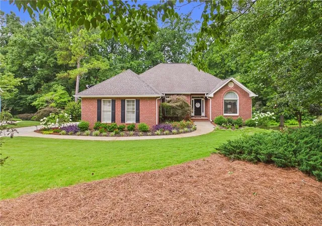Photo 1 of Single family home for sale at 5007 Lakeridge Close, Mcdonough, GA 30253 | MLS# 7830914 | Listing updated on 2026-09-08
