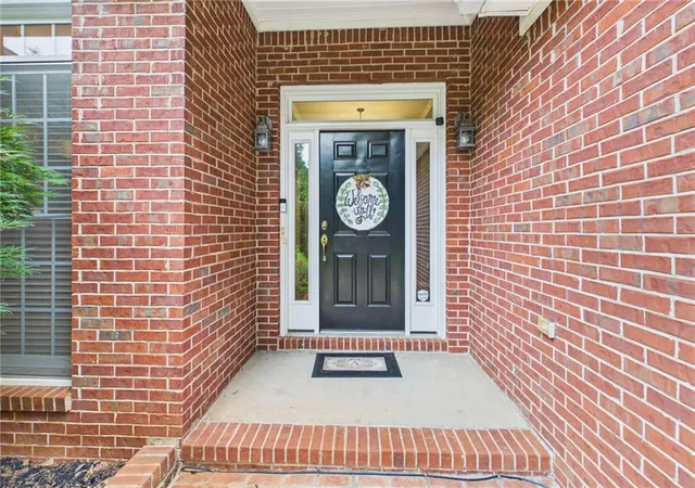 Photo 3 of Single family home for sale at 5007 Lakeridge Close, Mcdonough, GA 30253 | MLS# 7830914 | Listing updated on 2026-09-08