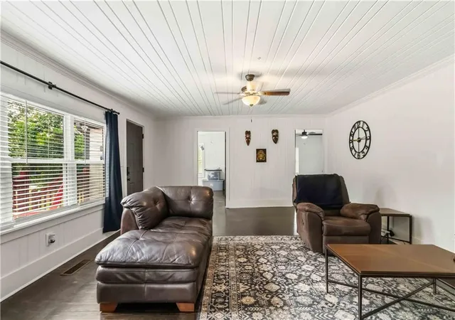 Photo 2 of Single family home for sale at 47 SE Hillcrest Dr, Austell, GA 30168 | MLS# 7855158 | Listing updated on 2026-10-20