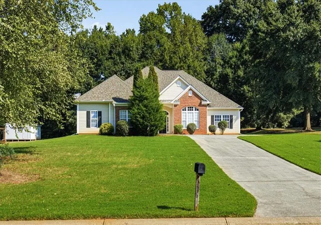 Photo 3 of Single family home for sale at 150 Stewart Holw Ln, Covington, GA 30016 | MLS# 7832923 | Listing updated on 2026-09-12
