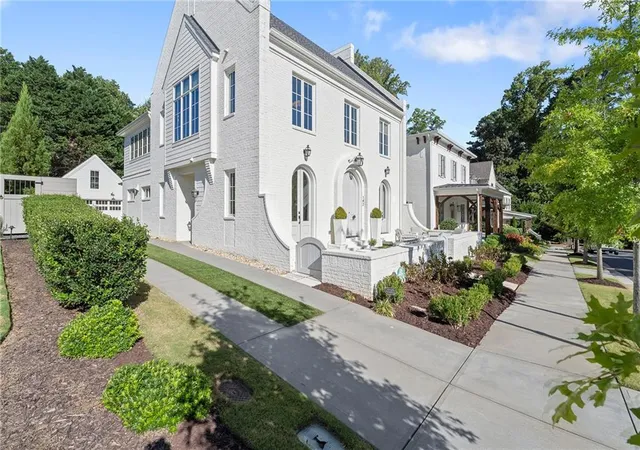 Photo 2 of Sale Pending at 142 Weyhill Ct, Alpharetta, GA 30009 | MLS# 7834243 | Listing updated on 2026-09-24