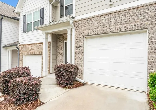 Photo 1 of Townhouse for sale at 5668 UNION POINTE Drive, Union City, GA 30291 | MLS# 7854086 | Listing updated on 2026-10-26