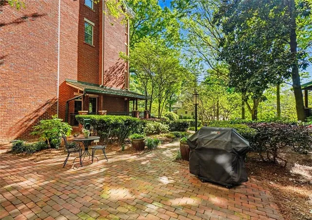 Listing Photo 2 - Condo for sale in building located at 850 Piedmont Ave Ne, Atlanta, GA 30308 - Unit #3312