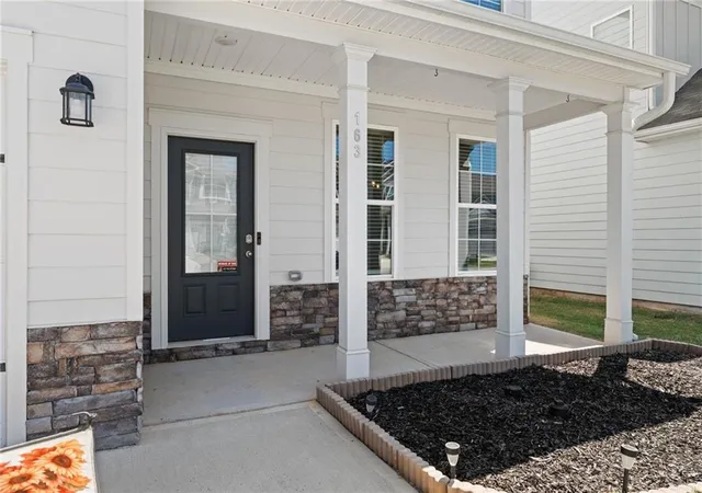 Photo 3 of Single family home for sale at 163 Red Birch Ln, Warner Robins, GA 31093 | MLS# 7840954 | Listing updated on 2026-09-25