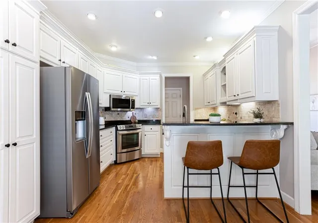 Photo 4 of Single family home for sale at 885 Rose Brk Dr, Lawrenceville, GA 30045 | MLS# 7825114 | Listing updated on 2026-09-10