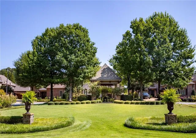 Photo 2 of Single family home for sale at 251 Hynes Lndg NE, Marietta, GA 30067 | MLS# 7842396 | Listing updated on 2026-09-25