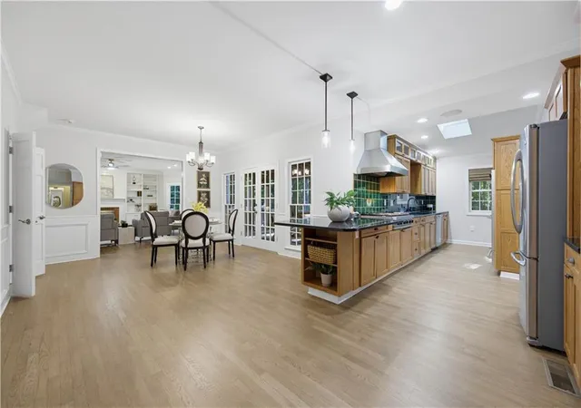 Photo 3 of Single family home for sale at 125 Birkdale Ct, Alpharetta, GA 30022 | MLS# 7831067 | Listing updated on 2026-09-13
